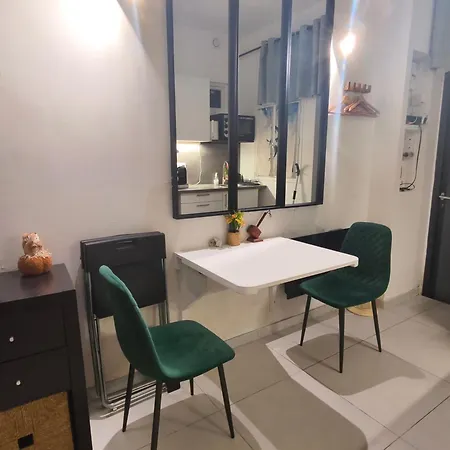 Apartment Calme Pour 4 Au Coeur Du Marais *