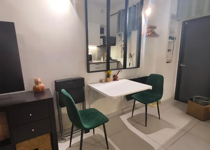 Διαμέρισμα Calme Pour 4 Au Coeur Du Marais *